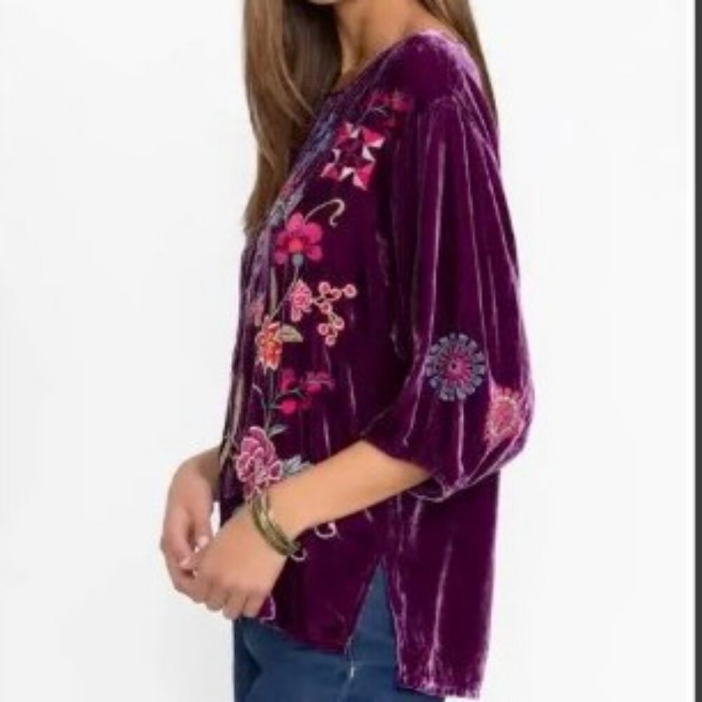 Johnny Was Nikkola Purple Velvet Boatneck Embroidered Blouse Size S - Picture 3 of 9
